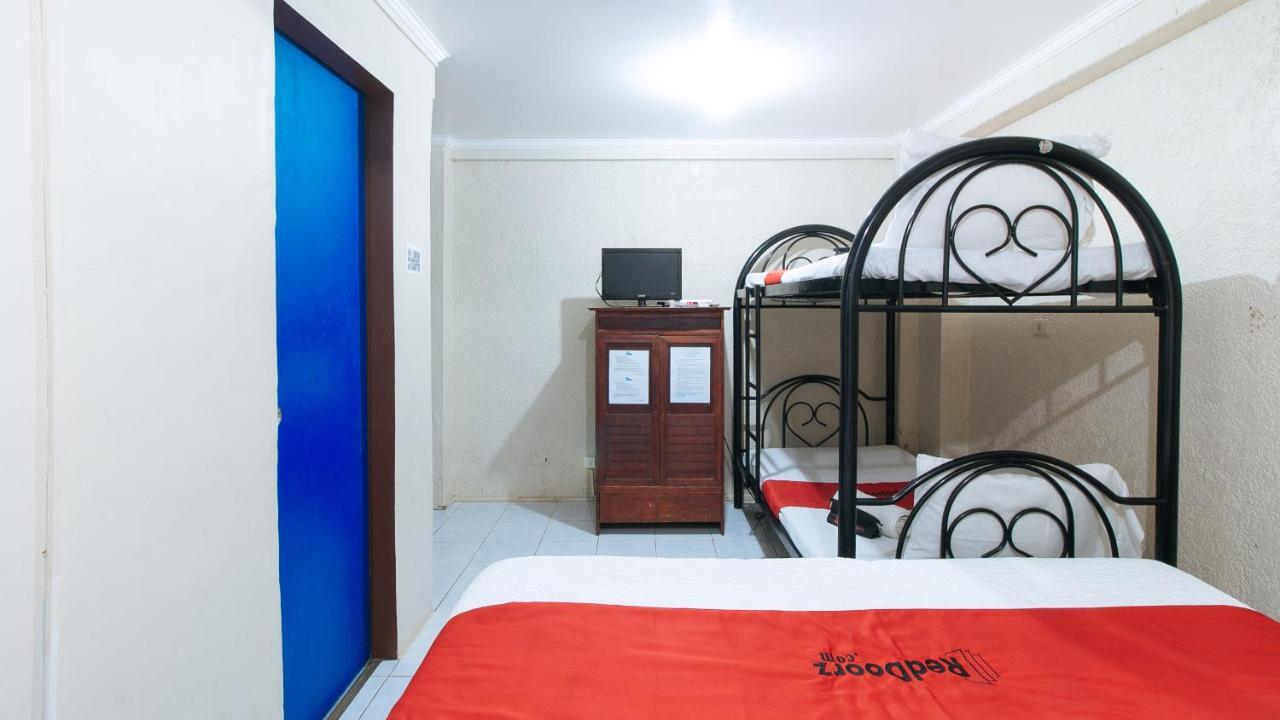 Reddoorz Plus At Lagoon Resort Zambales اولونجابو المظهر الخارجي الصورة