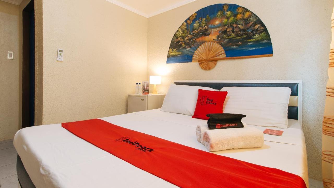 Reddoorz Plus At Lagoon Resort Zambales اولونجابو المظهر الخارجي الصورة